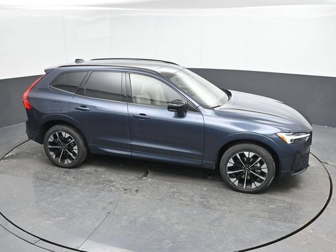 New 2026 Volvo XC60 B5 Plus w/ Climate Package AWD/4WD image 31