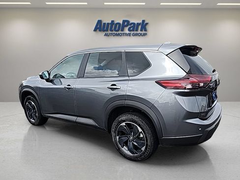 Used 2024 Nissan Rogue SV AWD/4WD image 6