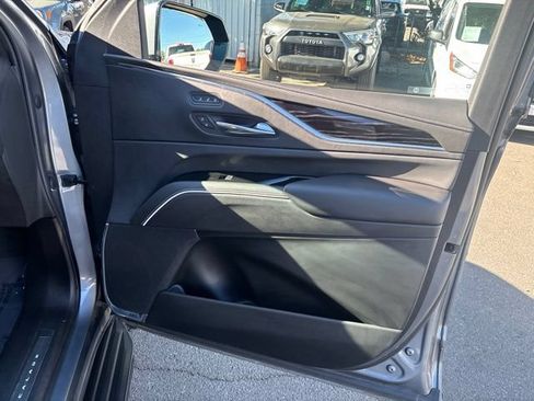 Used 2021 Cadillac Escalade Sport w/ Driver Assist Tech Package AWD/4WD image 41