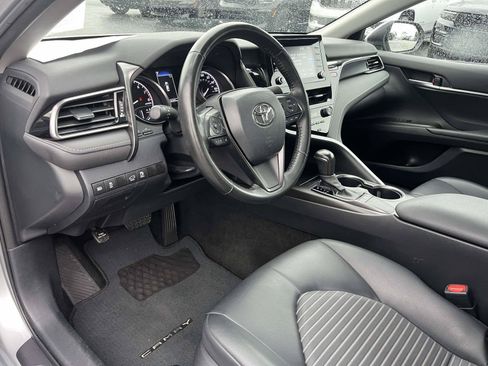 Used 2024 Toyota Camry SE FWD image 14