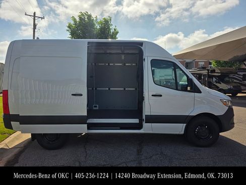 New 2026 Mercedes-Benz Sprinter 2500 image 2