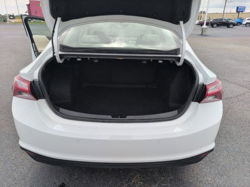 Used 2024 Chevrolet Malibu LT FWD image 12