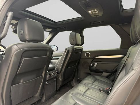 Used 2020 Land Rover Discovery Landmark AWD/4WD image 27