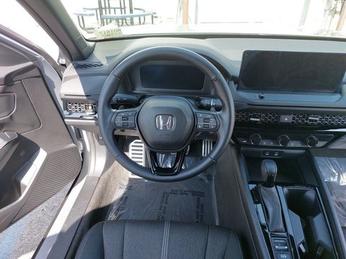 Used 2024 Honda Accord Sport image 15