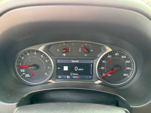 Used 2024 GMC Terrain SLT w/ Infotainment Package II AWD/4WD image 19