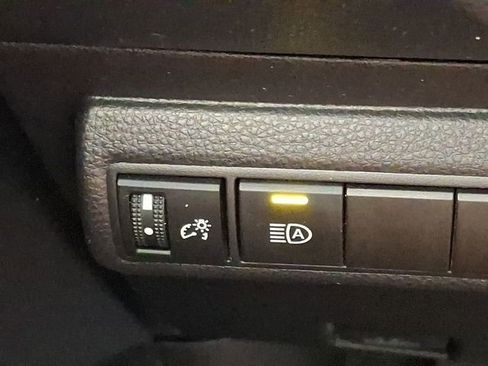 Certified 2025 Toyota Corolla LE FWD image 32