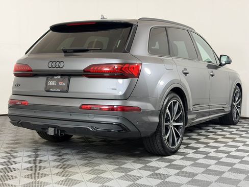 Used 2023 Audi Q7 3.0T Prestige AWD/4WD image 9