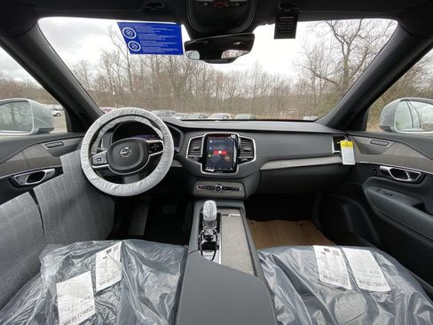 Used 2023 Volvo XC90 B6 Ultimate AWD/4WD image 12