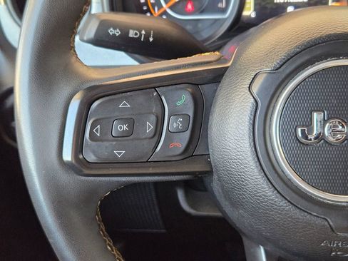 Used 2024 Jeep Gladiator Sport AWD/4WD image 20