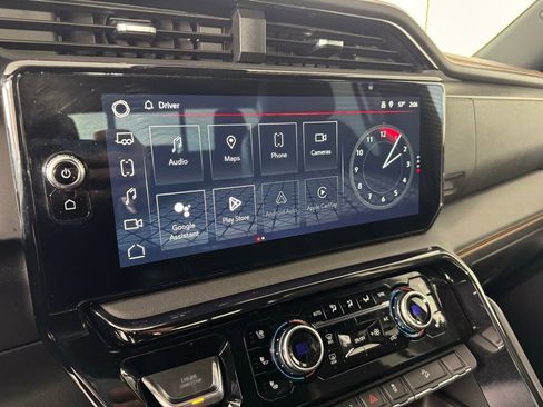 Used 2024 GMC Sierra 2500 AT4 w/ Technology Package image 14