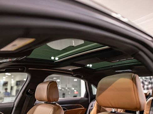 Used 2024 Audi A8 L 3.0T image 20