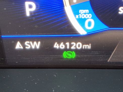 Used 2022 Volkswagen Tiguan SE R-Line image 22