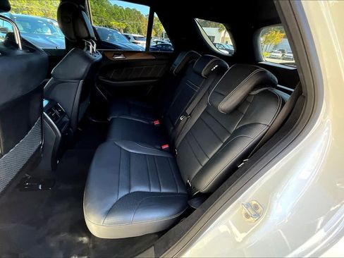 Used 2015 Mercedes-Benz ML 63 AMG 4MATIC image 20
