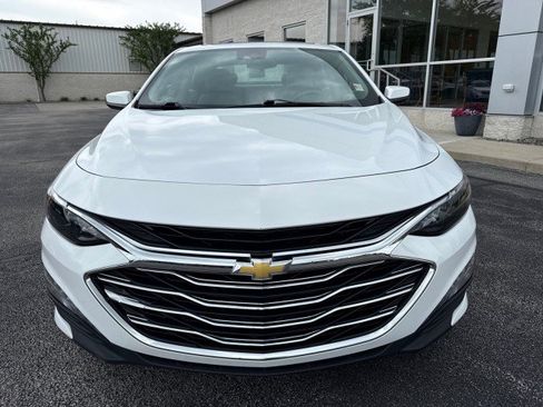 Used 2023 Chevrolet Malibu LT w/ LPO, Floor Liner Package FWD image 8