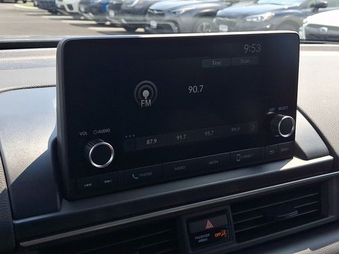 Used 2023 Honda Pilot Sport image 16