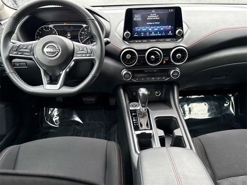 Certified 2024 Nissan Sentra SR image 2