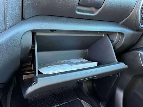 Used 2019 Chevrolet Silverado 1500 RST image 33