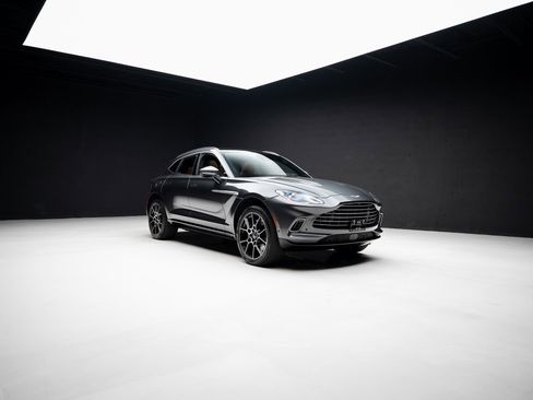 Used 2021 Aston Martin DBX image 83