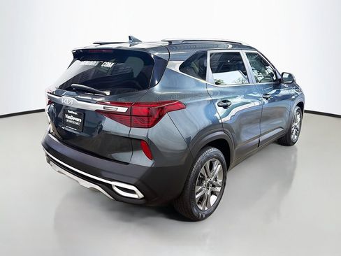 Used 2023 Kia Seltos S AWD/4WD image 9