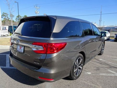 Used 2020 Honda Odyssey Elite image 4