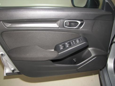 Certified 2025 Honda Civic Sport image 10