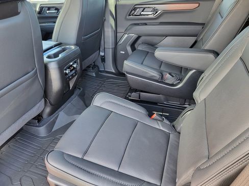 New 2026 GMC Yukon Denali image 11