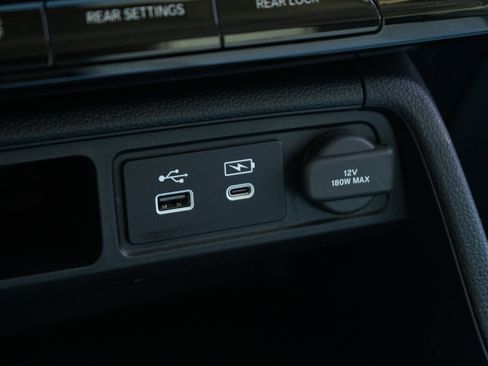 Certified 2024 Honda Pilot Touring image 34