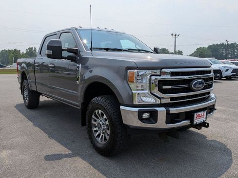 Used 2022 Ford F350 Lariat w/ Lariat Value Package AWD/4WD image 4