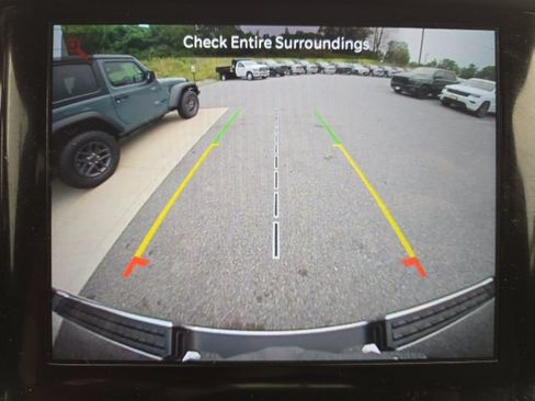 Used 2022 RAM 1500 Big Horn AWD/4WD image 24