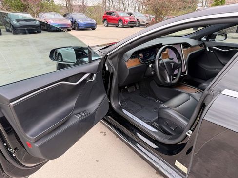Used 2020 Tesla Model S Long Range image 9