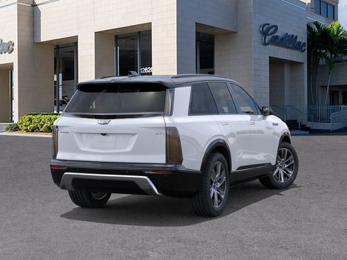 New 2027 Cadillac Vistiq Sport w/ LPO, Floor Liner Package AWD/4WD image 4