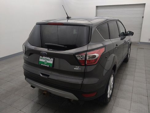 Used 2017 Ford Escape SE AWD/4WD image 7