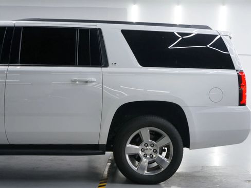 Used 2020 Chevrolet Suburban LT w/ Max Trailering Package image 37