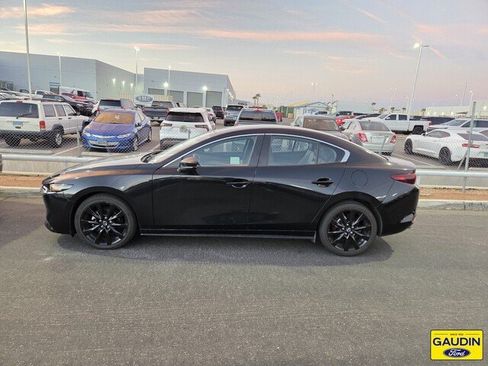 Used 2024 MAZDA MAZDA3 s FWD image 2