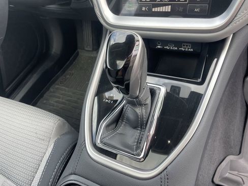 Used 2025 Subaru Outback Premium w/ Popular Package #1 image 28