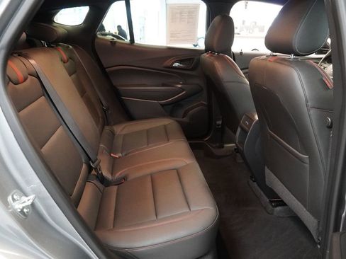 Certified 2025 Chevrolet Trax RS w/ Driver Confidence Package image 27