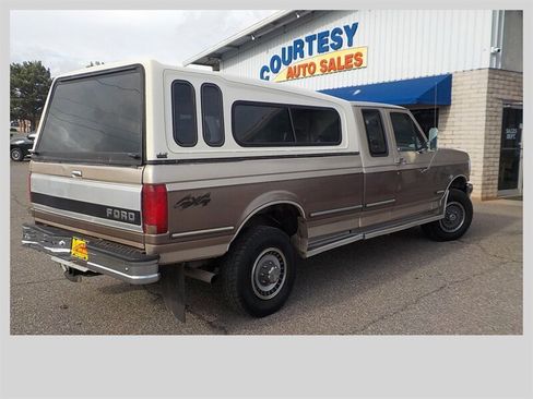 Used 1992 Ford F250 XLT image 9
