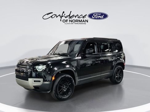 Used 2025 Land Rover Defender 110 S AWD/4WD image 4