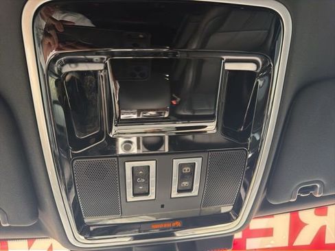 Used 2015 Land Rover Range Rover HSE AWD/4WD image 20