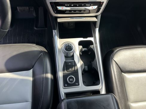 Used 2023 Ford Explorer XLT w/ Equipment Group 202A image 16