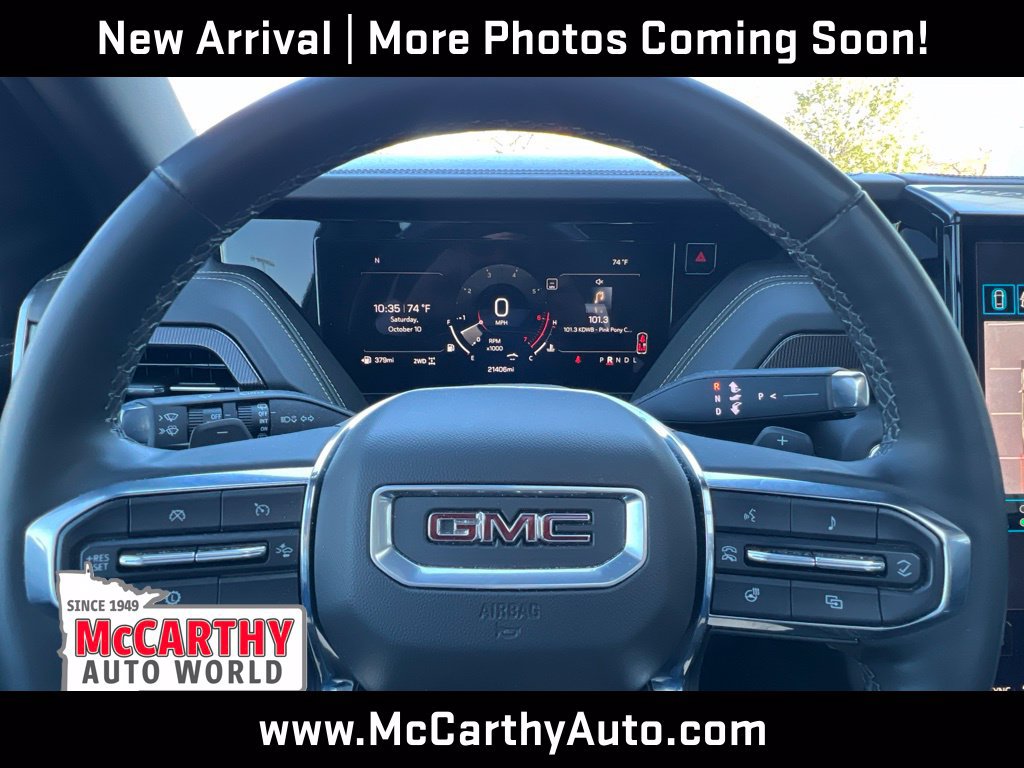 Used 2025 GMC Yukon Elevation w/ LPO, Elevation Black Package AWD/4WD image 14