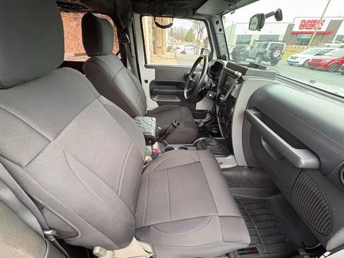Used 2008 Jeep Wrangler X image 13