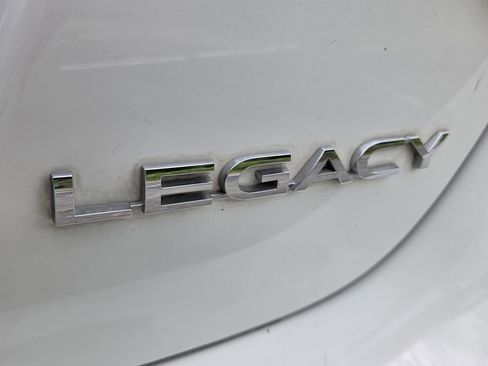 Used 2019 Subaru Legacy 2.5i Premium AWD/4WD image 12
