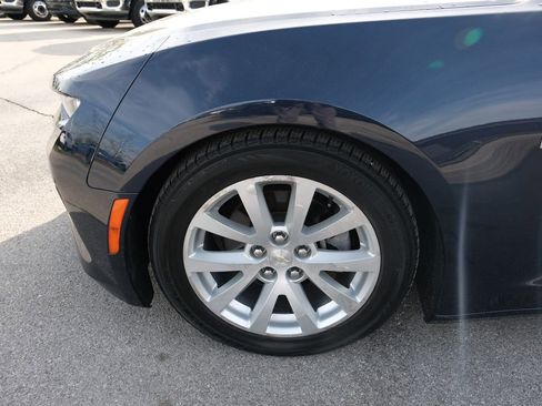 Used 2016 Chevrolet Camaro LT image 13