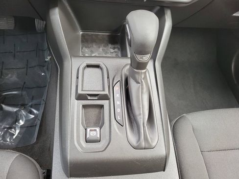 Used 2024 Chevrolet Colorado W/T image 21