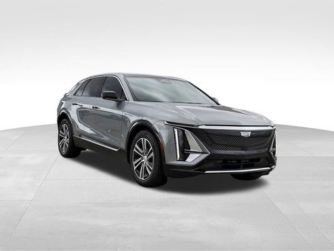 New 2026 Cadillac Lyriq Luxury image 1