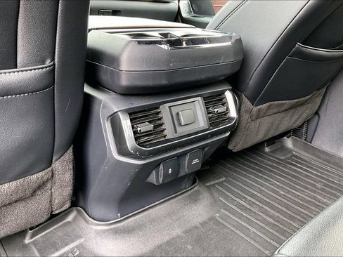 Certified 2022 Ford F150 Lariat AWD/4WD image 35