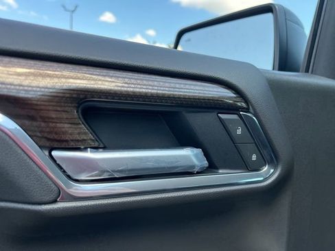 New 2026 Chevrolet Silverado 1500 LT Trail Boss w/ LT Trail Boss Premium Package AWD/4WD image 11