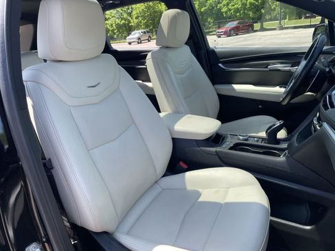Certified 2024 Cadillac XT5 Sportv w/ Technology Package AWD/4WD image 14