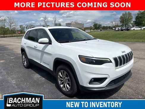 Used 2021 Jeep Cherokee Latitude Plus w/ Sun & Sound Group image 2